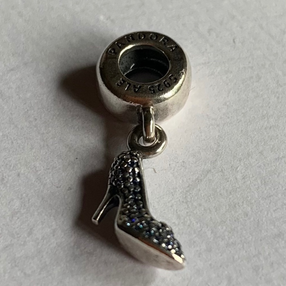 Pandora Cinderella Slipper - Picture 3 of 4
